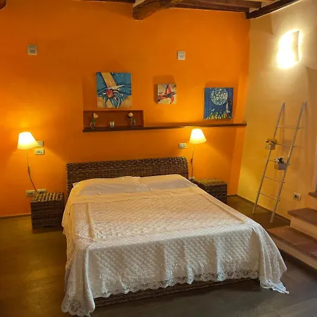 Apartment In Montepulciano